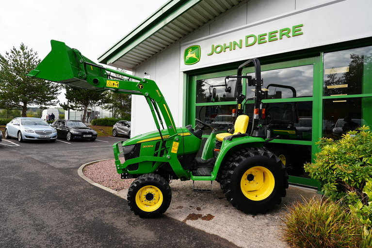 Ex-Display John Deere 3038E