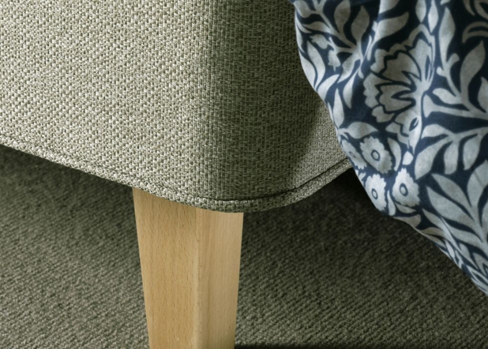 3APSLEYDIVAN-7