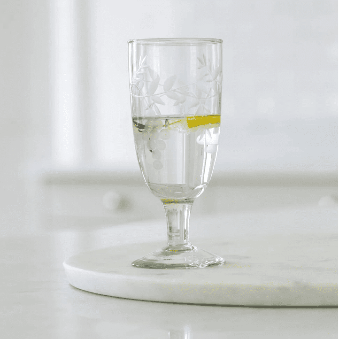 GRN CHAMPAGNE GLASS WEB Vintage Style Champagne Glass