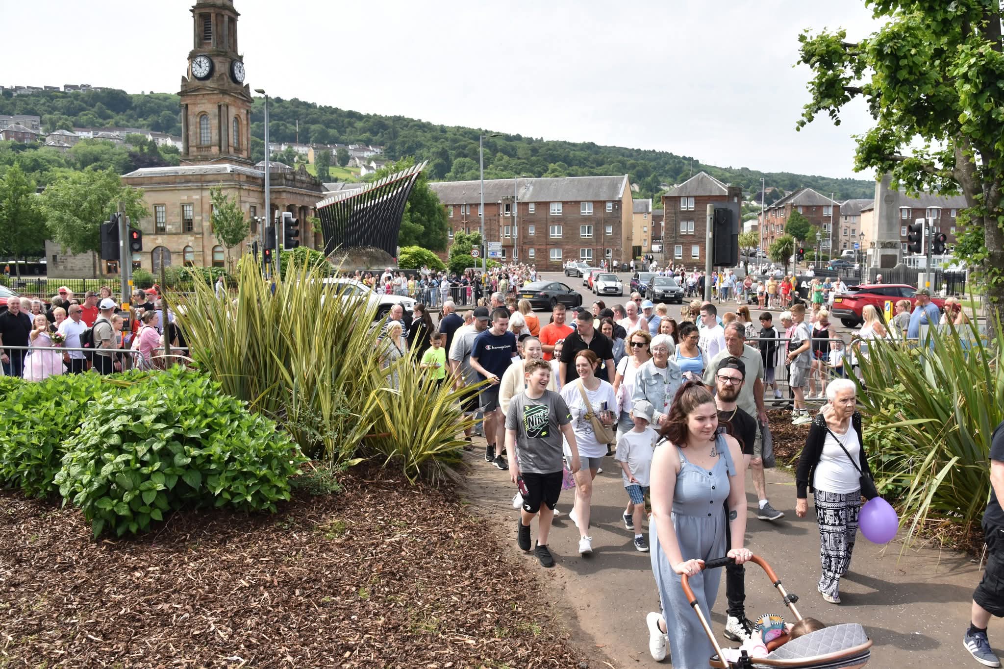 Crowds at the 2025 Comet Festival 