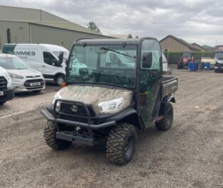 KUBOTA RTVX900