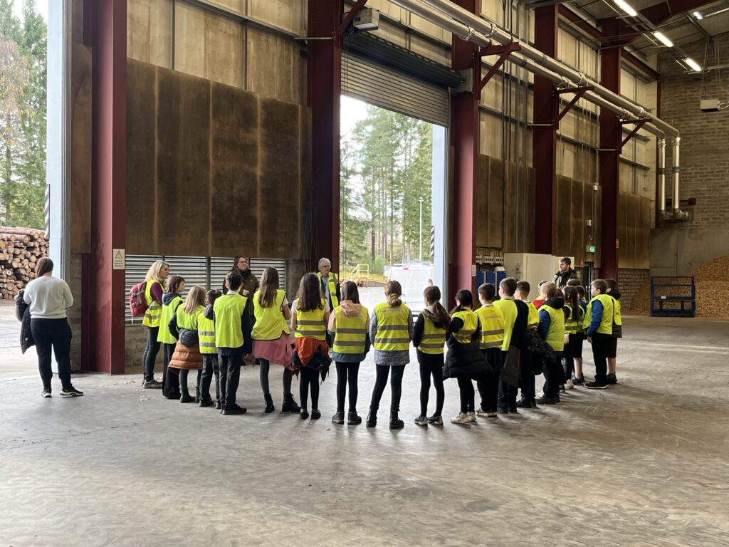 Pupils from Banchory Primary School visit HobesCO