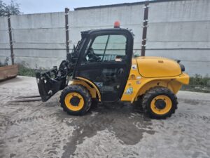 2023 JCB 520-40