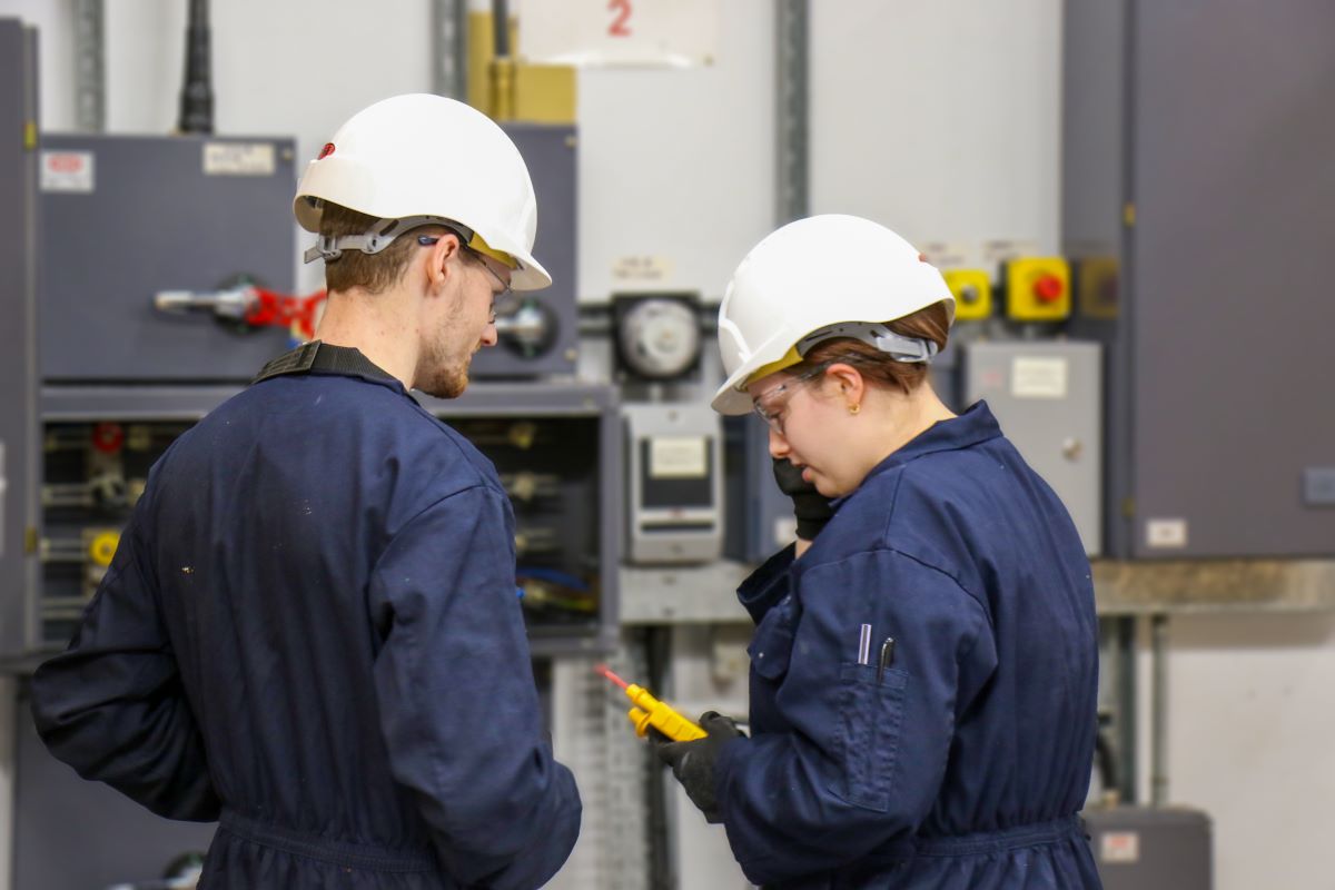 North East oil and gas workers can retrain for renewables at NESCol and ASET through new funding scheme