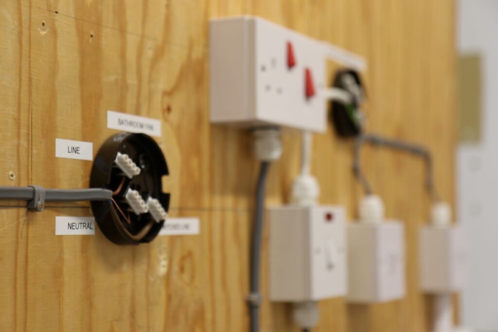 Electrical circuit on the wall
