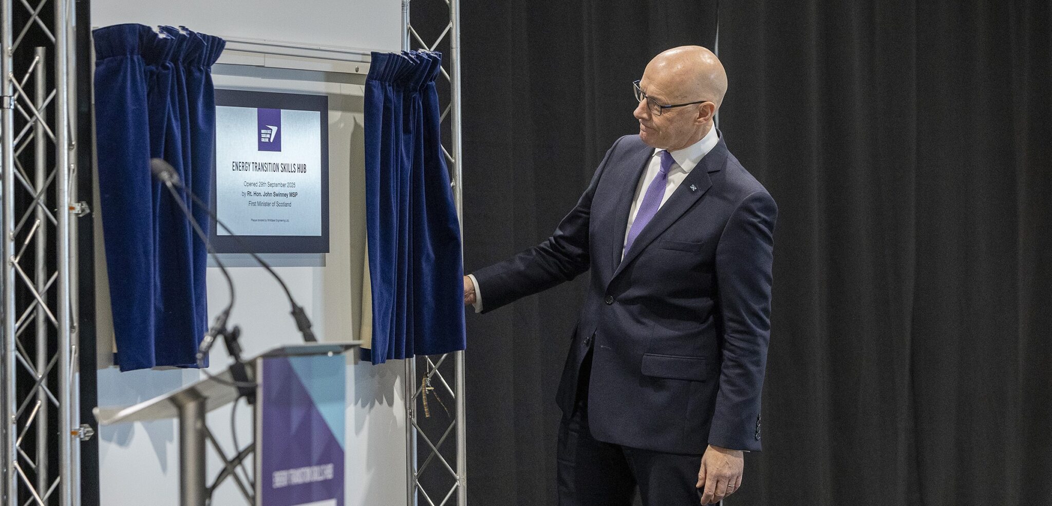 First Minister performs official opening of new Energy Transition Skills Hub