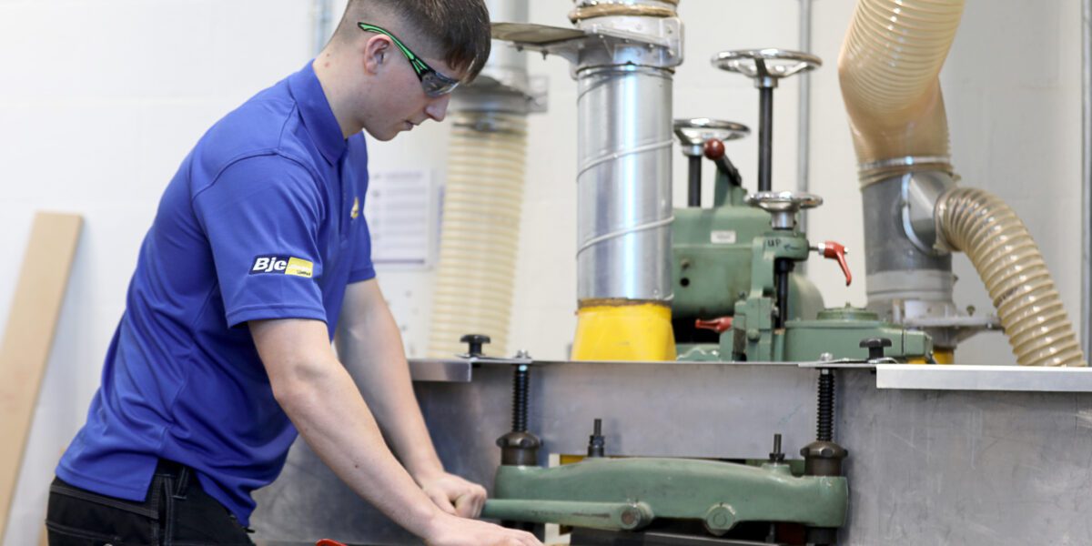 Employers embrace Modern Apprenticeship opportunities for 2026/27