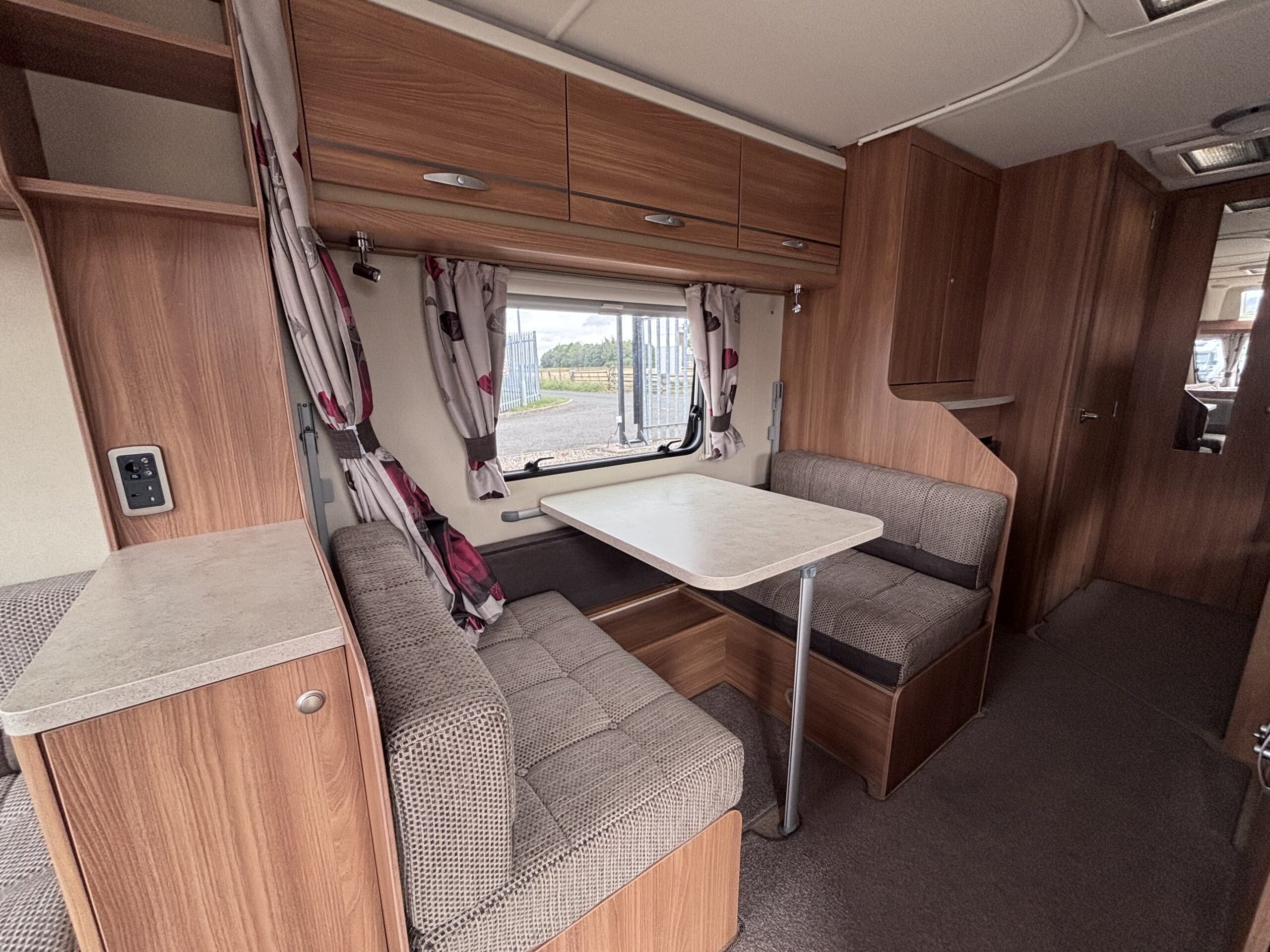 2013swiftchallenger636sport-5