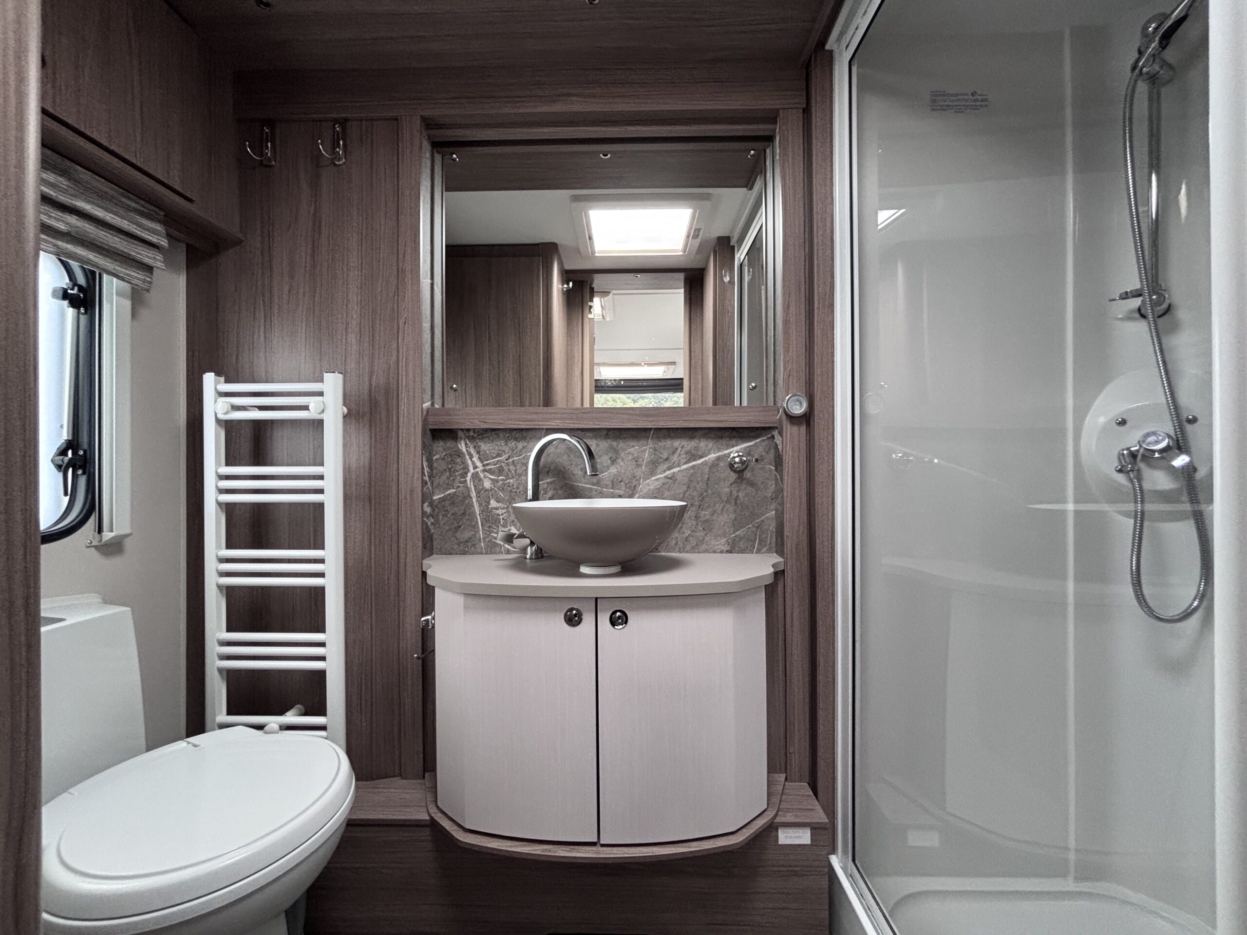 2021coachmanvip460-7-1