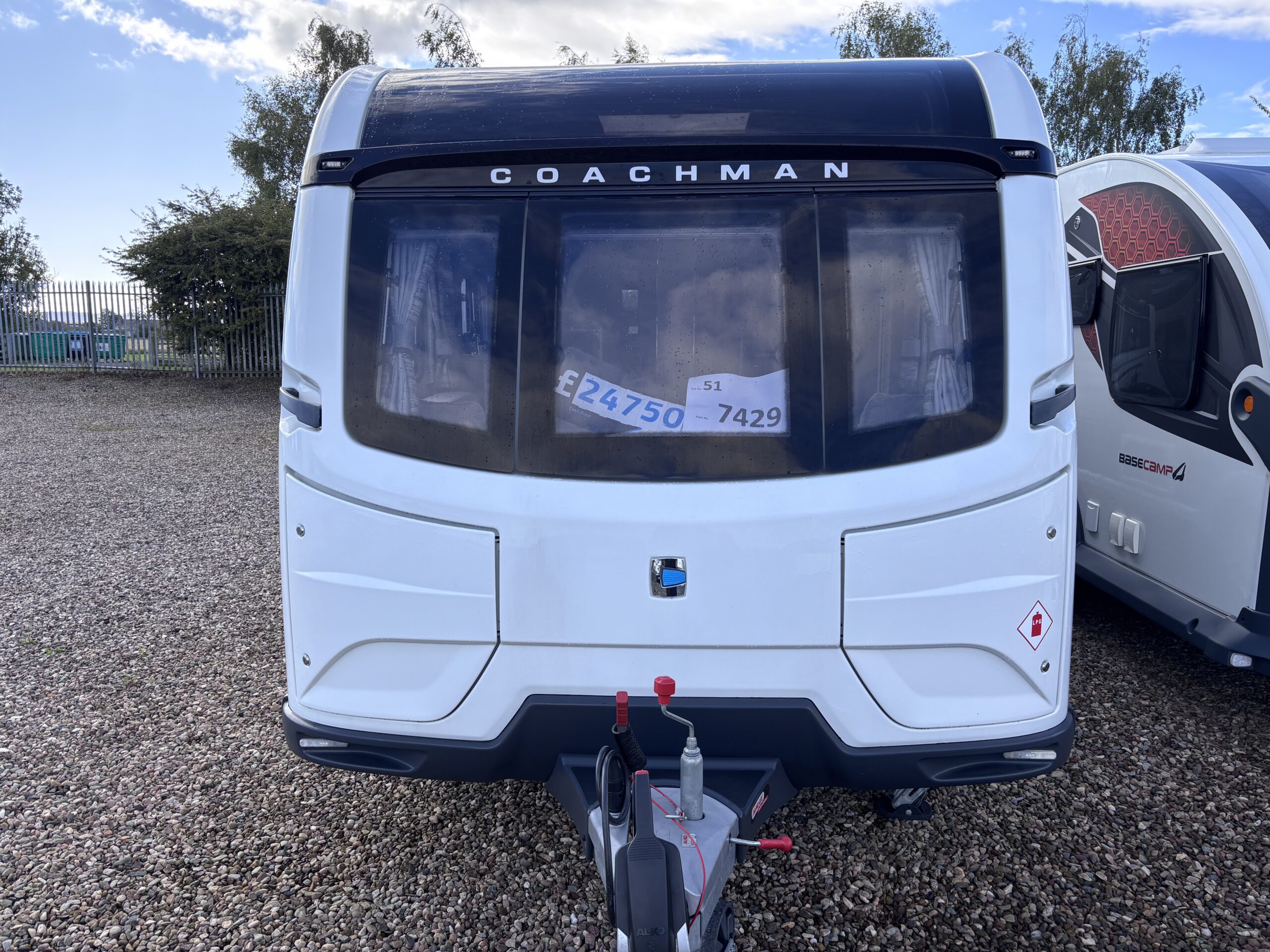 2020coachmanvip575-2-1