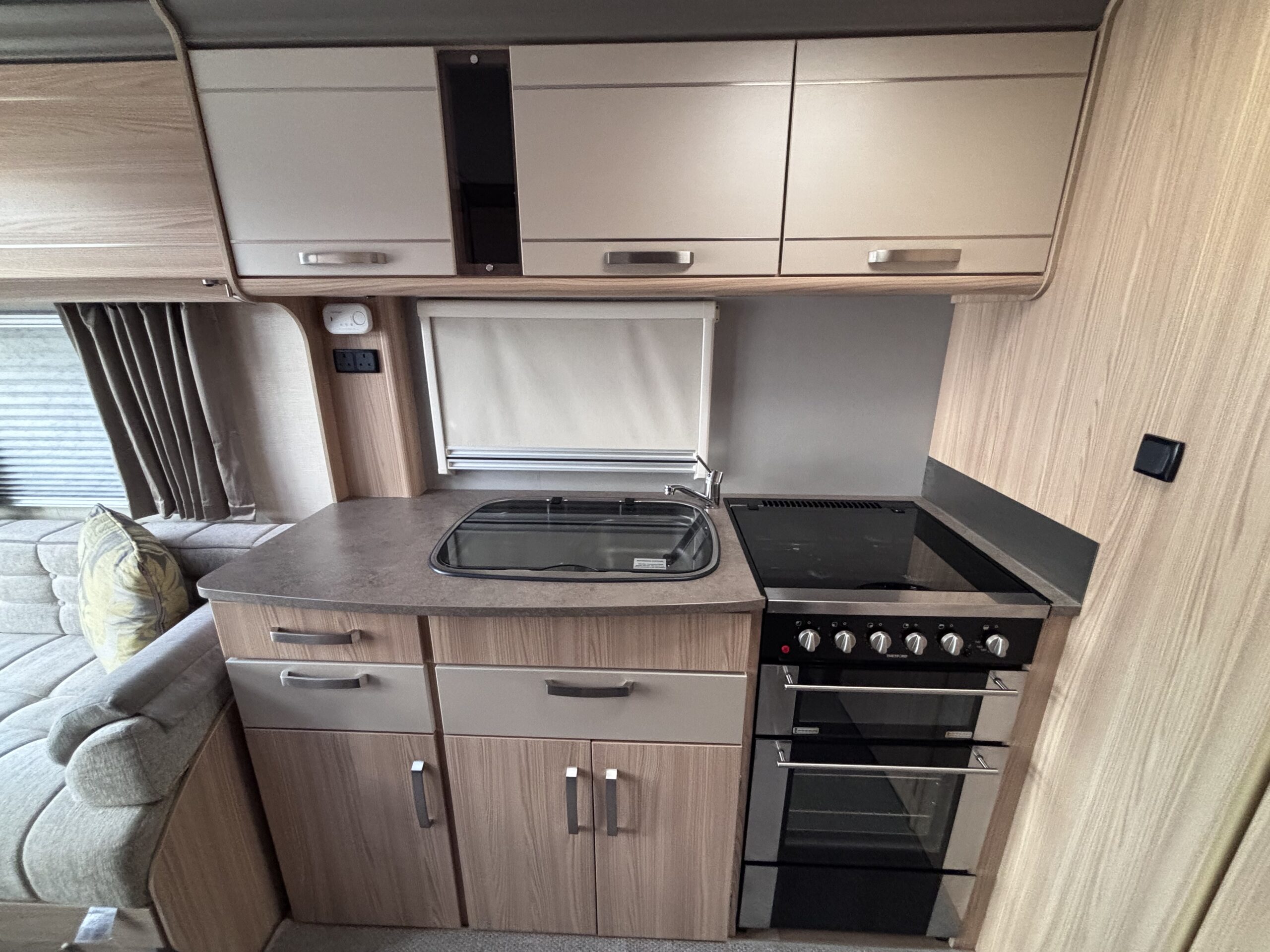 2014coachmanpastiche4602-5