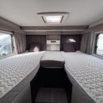 2424swiftvoyager485-7