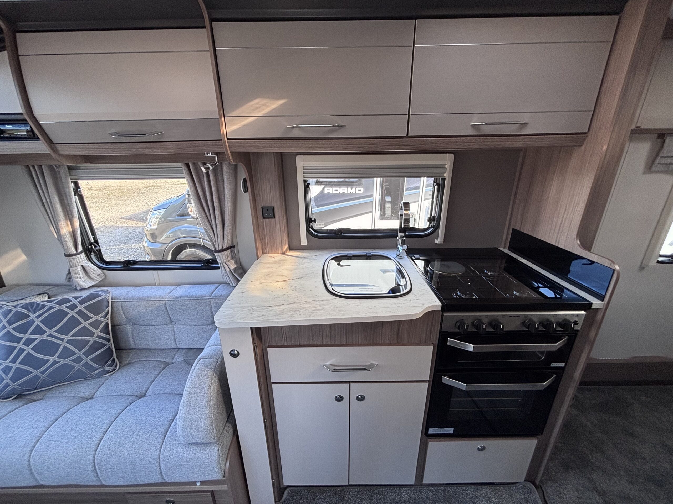 2023coachmanacadia575-4