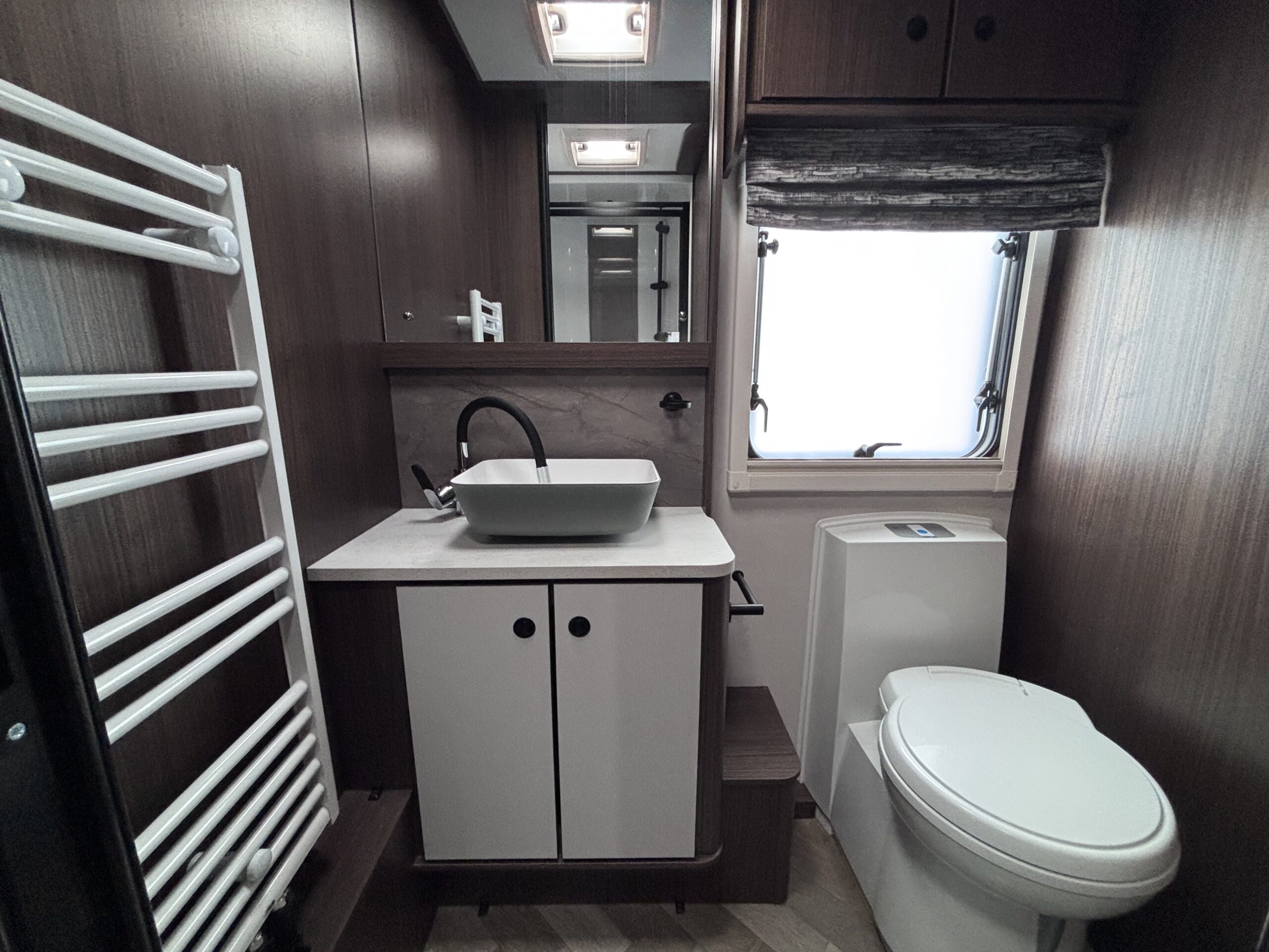 n2026coachmanlaser865xtra-8-1