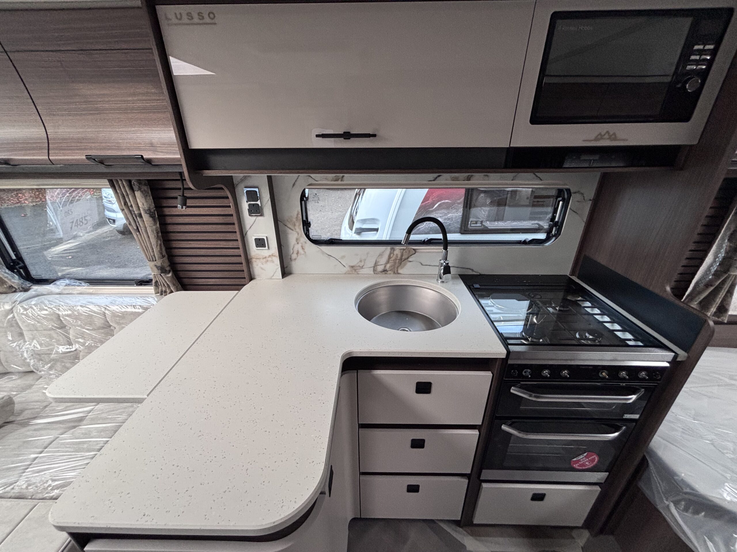 n2026coachmanlussoiii-5-1