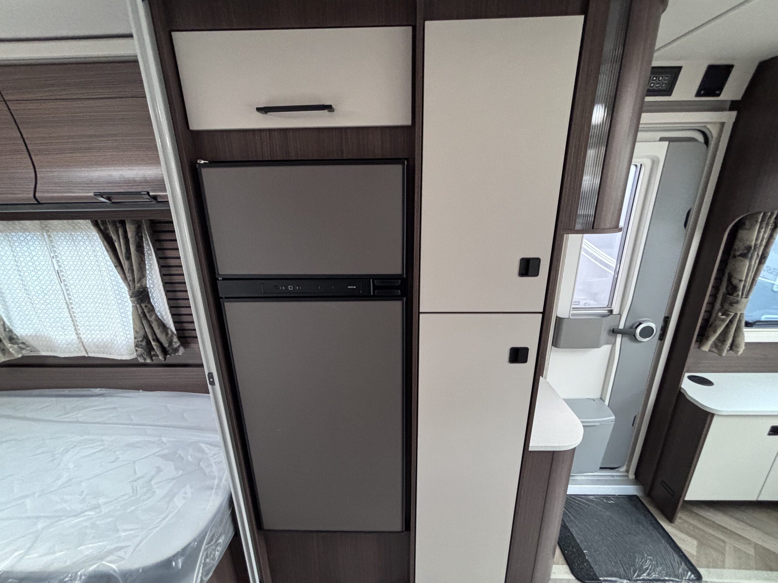 n2026coachmanlussoiii-6-1