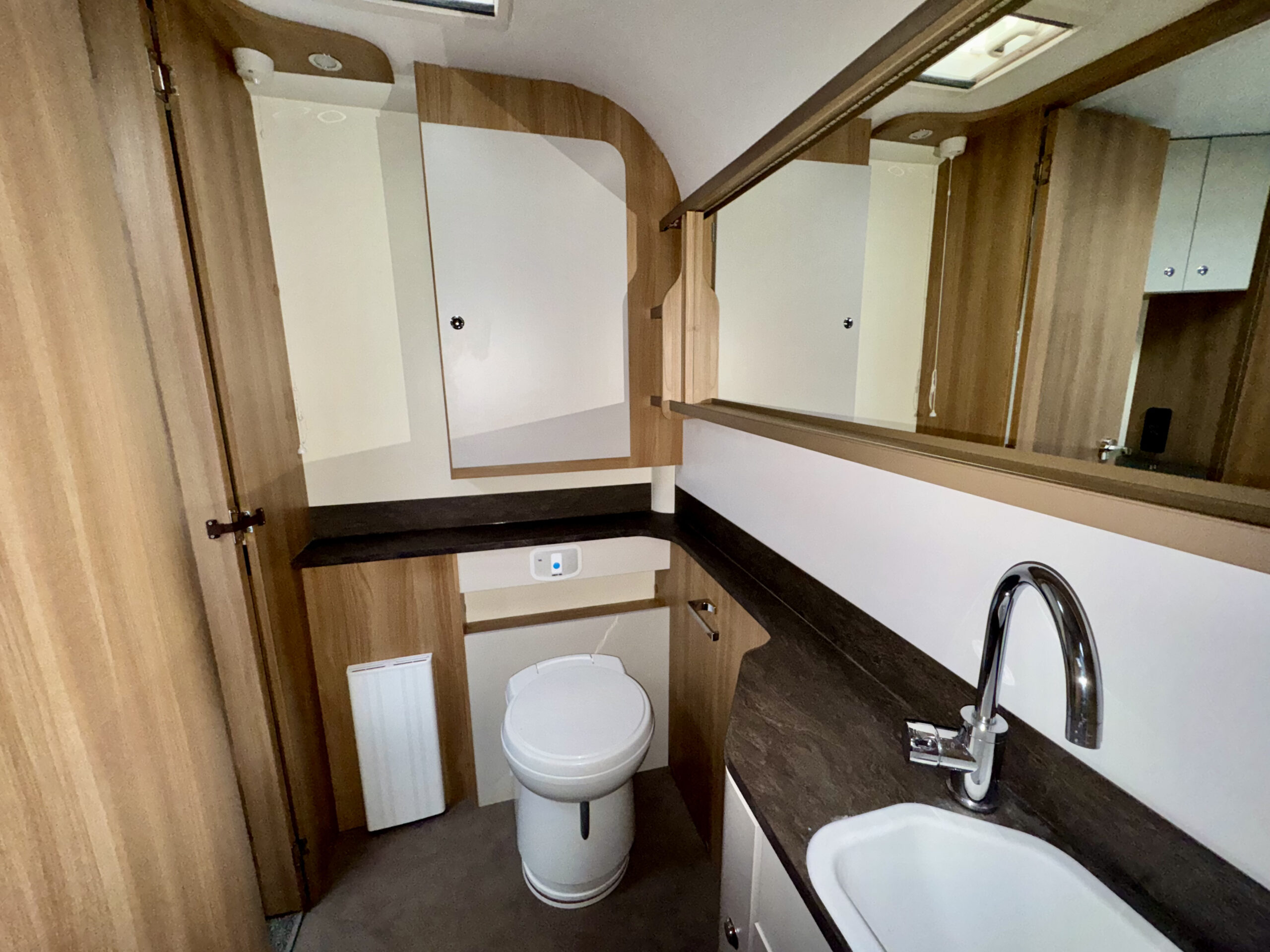 2222baileyautograph79-4f-9