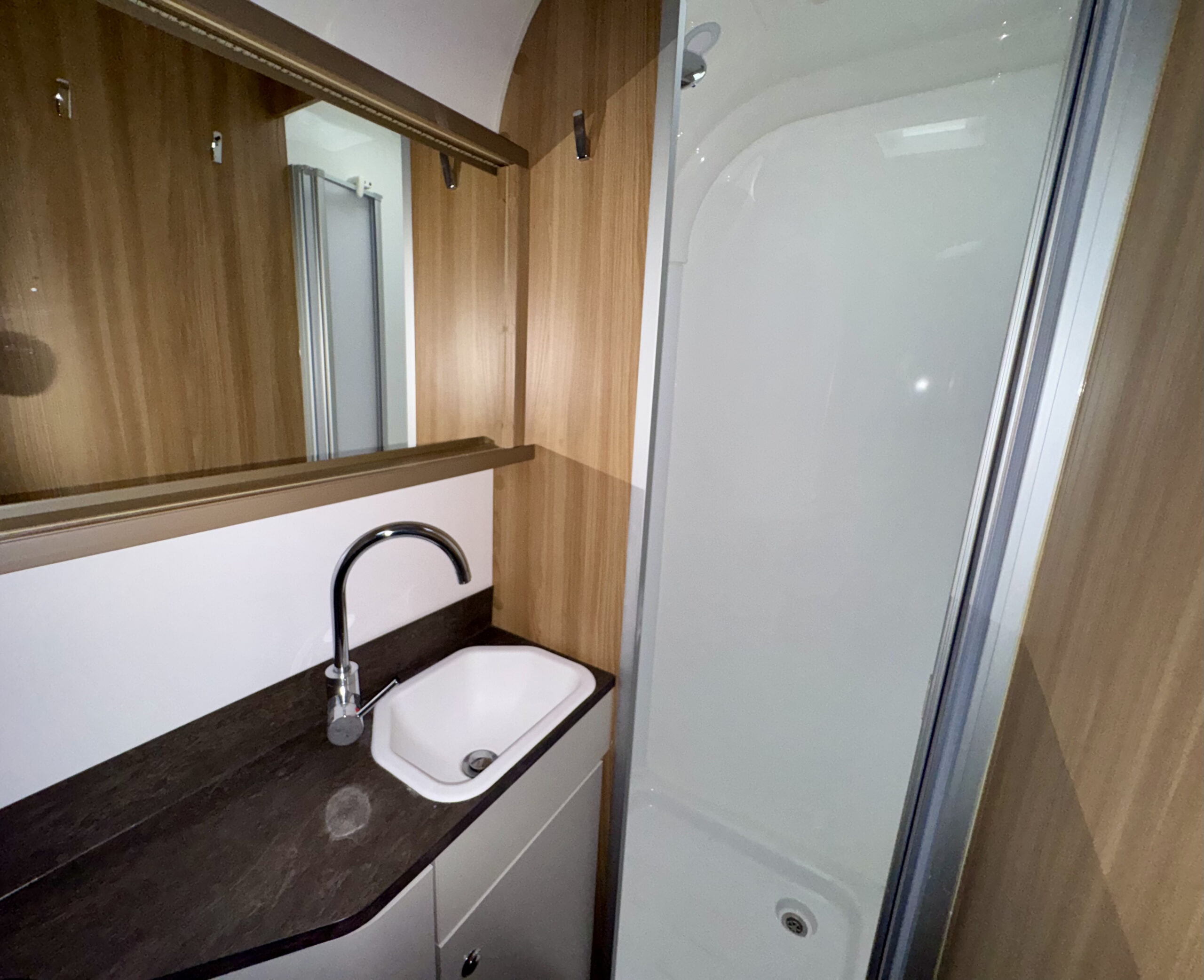 2222baileyautograph79-4f-10