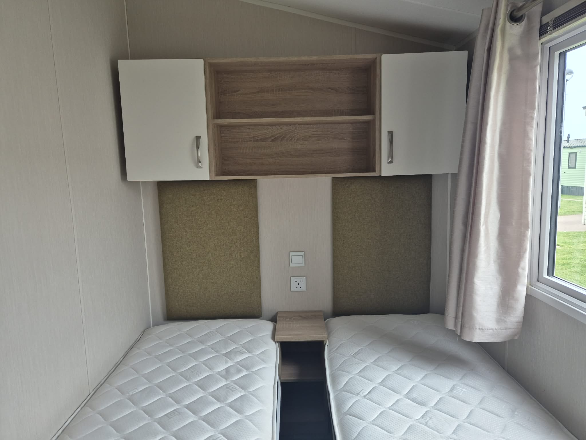 2018willerbysierra35x12-2bedroom7703-7