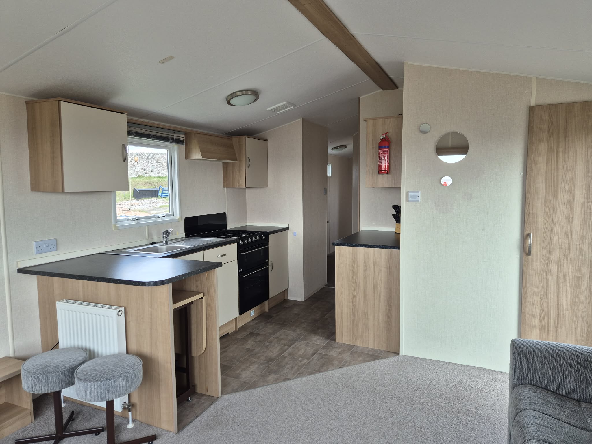 2013atlasmoonstone35x12-2bedroom7708-3