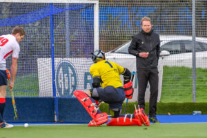 Fraser Bell, umpire Photo: Mark Pugh