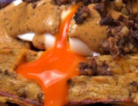 Haggis Potato Waffles with Eggs & Peppercorn Sauce