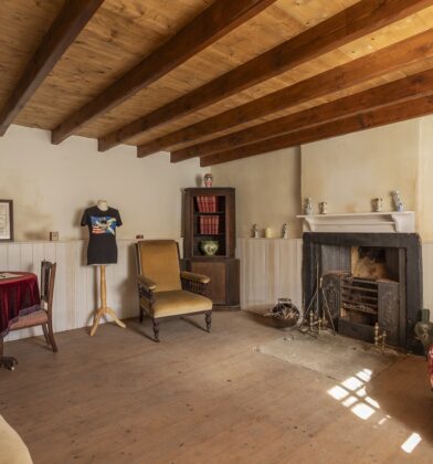 Davidson Legacy Cottage, Aberlemno, near Brechin