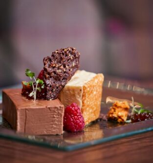 Armstrongs Bar & Restaurant, Glamis